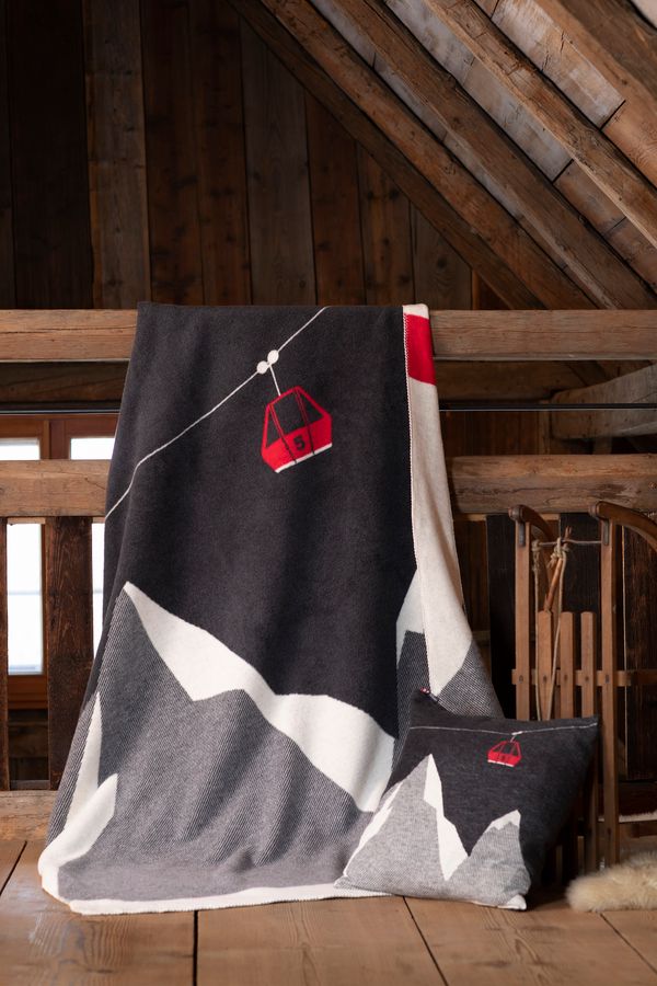 SILVRETTA Cushion Cover "Montain/Gondola" in . Cushion Cover made by David Fussenegger , a family-run mill in Austria.