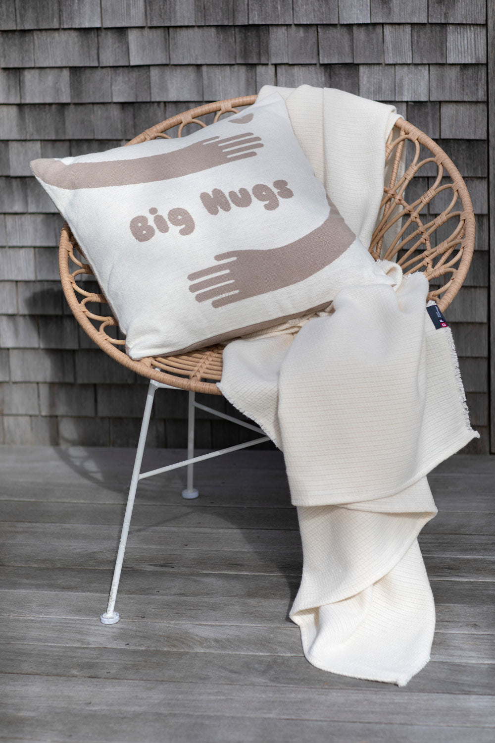 NOVA cushion cover "Big Hugs"