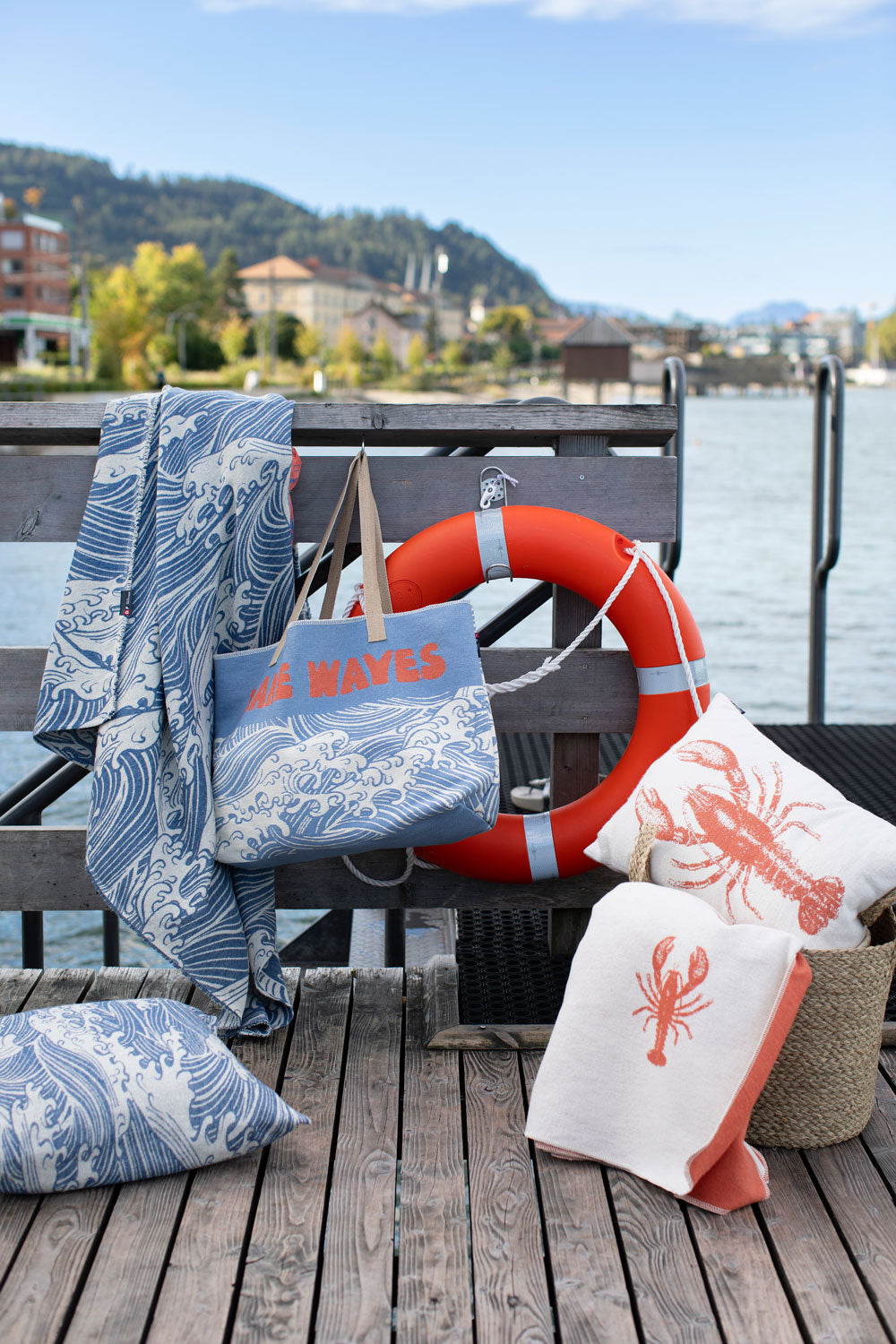 ALBA throw "make waves"