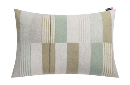 SILVRETTA cushion cover "lines/rectangles" in . Cushion Cover made by David Fussenegger , a family-run mill in Austria.