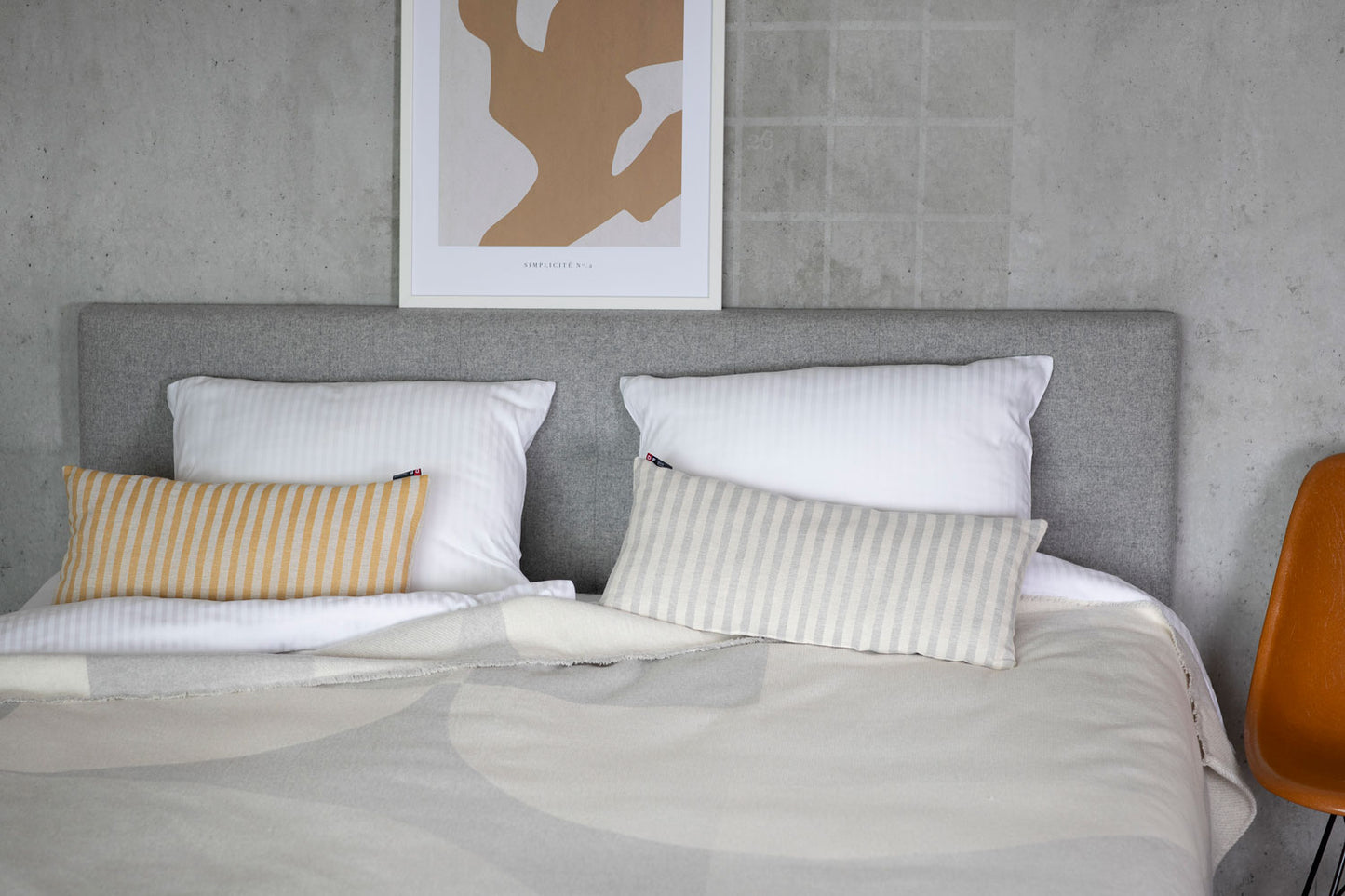 LUCA bedspread "graphic shapes allover"