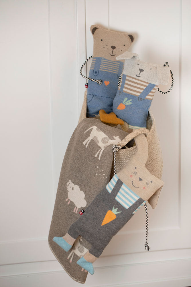 JUWEL puppet/blanket SET "bear" in . Blanket Puppet made by David Fussenegger , a family-run mill in Austria.