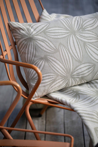 SILVRETTA throw "linea flora"