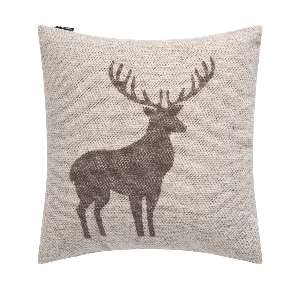 SILVRETTA cushion cover "centered deer" in brown . Cushion Cover made by David Fussenegger , a family-run mill in Austria.