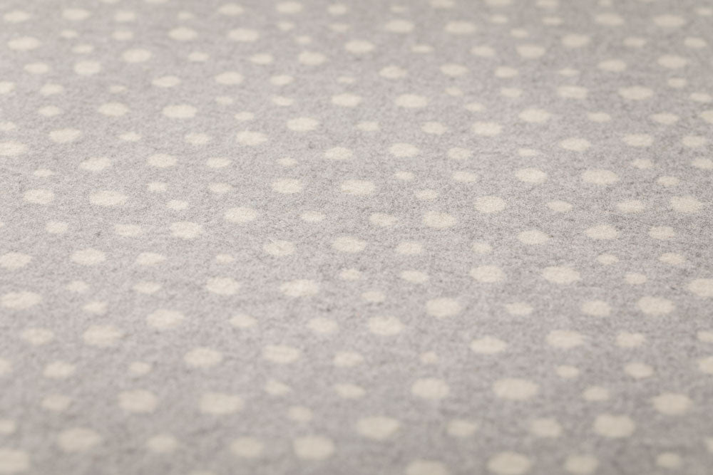 JUWEL puppet/blanket SET "bee" in . Blanket Puppet made by David Fussenegger , a family-run mill in Austria.