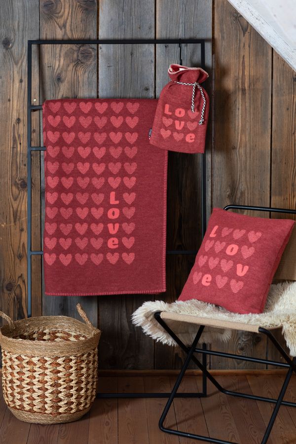 SILVRETTA Warming Bottle "Hearts/Love" in . Warming Bottle made by David Fussenegger , a family-run mill in Austria.