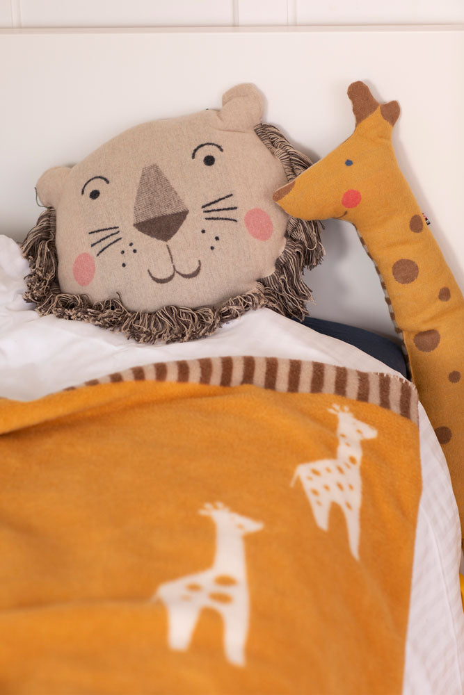 JUWEL pillow "lion" includes filling in . Filled Cushion made by David Fussenegger , a family-run mill in Austria.