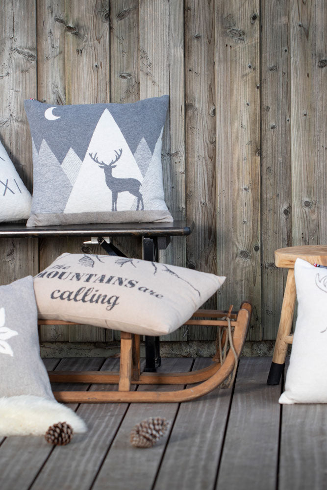 SILVRETTA cushion cover "mountains modern" in . Cushion Cover made by David Fussenegger , a family-run mill in Austria.