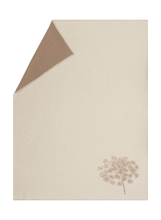 JADE throw "single umbel" organic cotton in ecru . Throw Blanket made by David Fussenegger , a family-run mill in Austria.