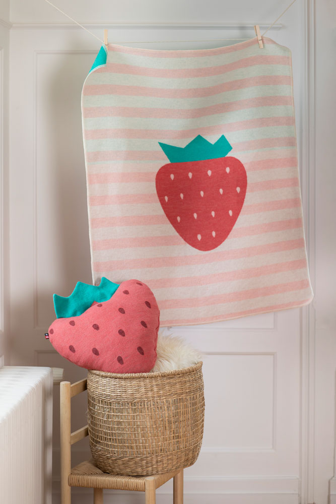 JUWEL pillow "strawberry" includes filling in . Filled Cushion made by David Fussenegger , a family-run mill in Austria.