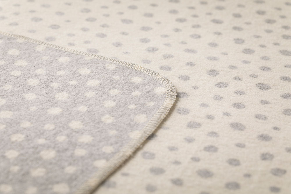 JUWEL puppet/blanket SET "bee" in . Blanket Puppet made by David Fussenegger , a family-run mill in Austria.