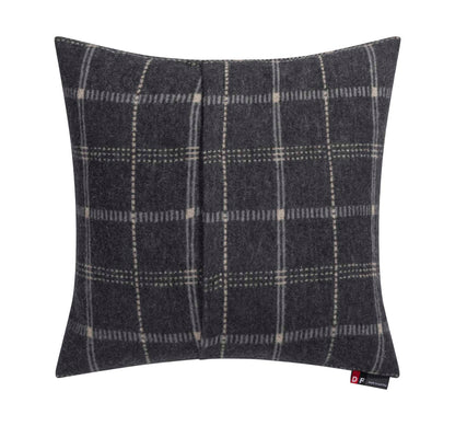SILVRETTA cushion cover "checkered" in . Cushion Cover made by David Fussenegger , a family-run mill in Austria.