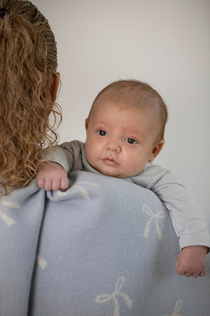 JUWEL baby blanket "bows allover"