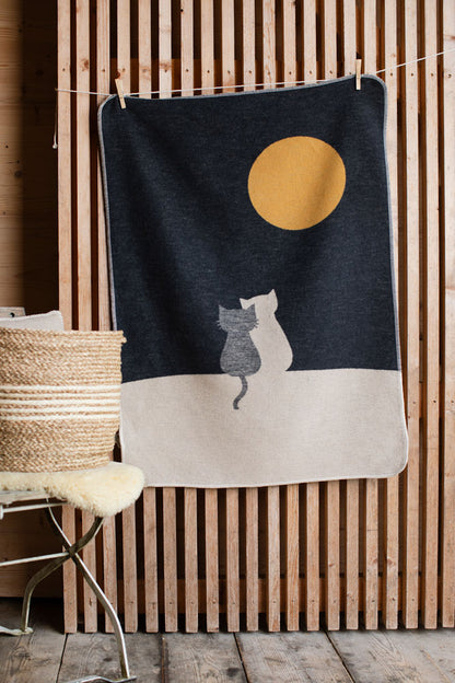 PET blanket "moongazing" in . Pet Blanket made by David Fussenegger , a family-run mill in Austria.