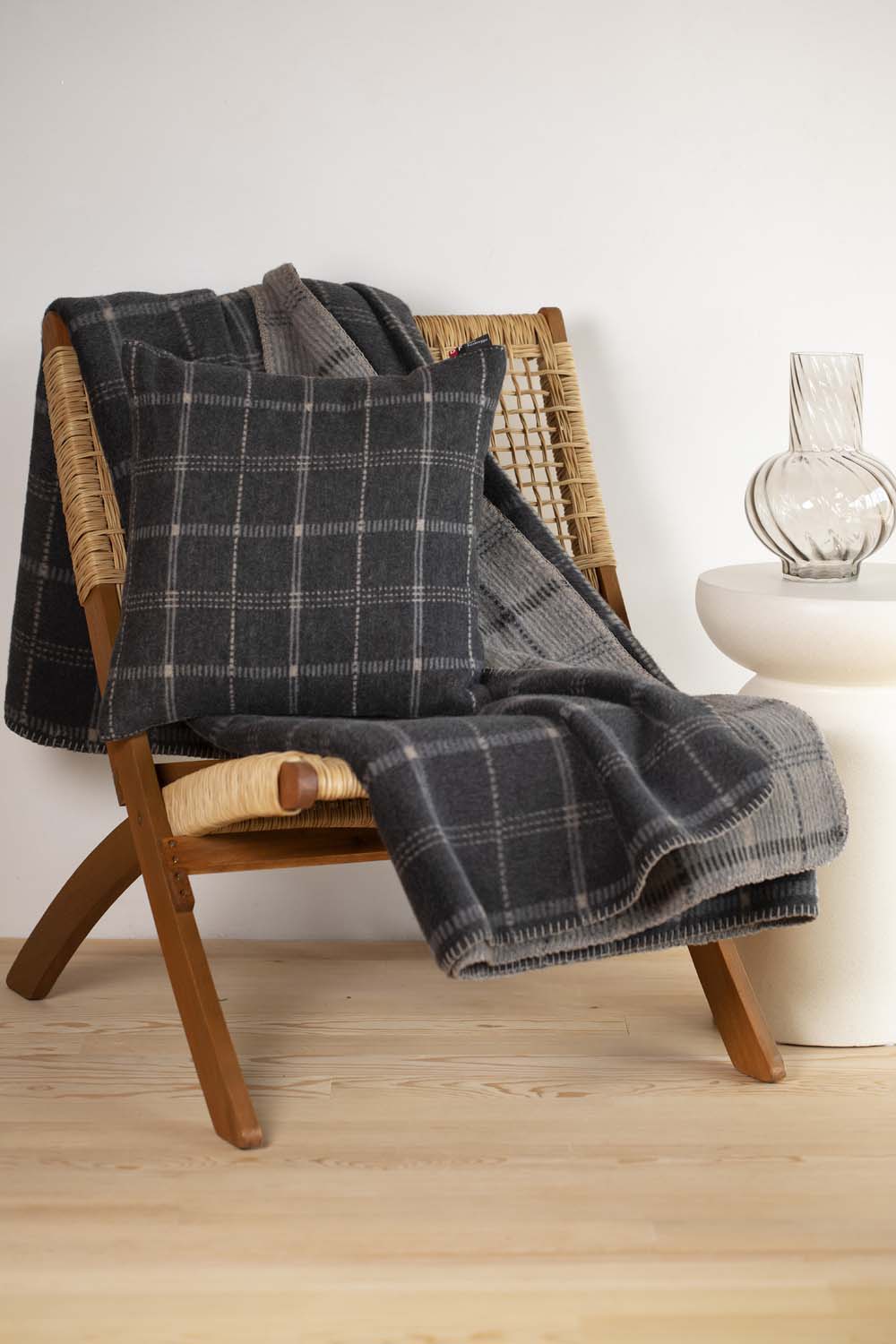 SILVRETTA cushion cover "checkered" in . Cushion Cover made by David Fussenegger , a family-run mill in Austria.