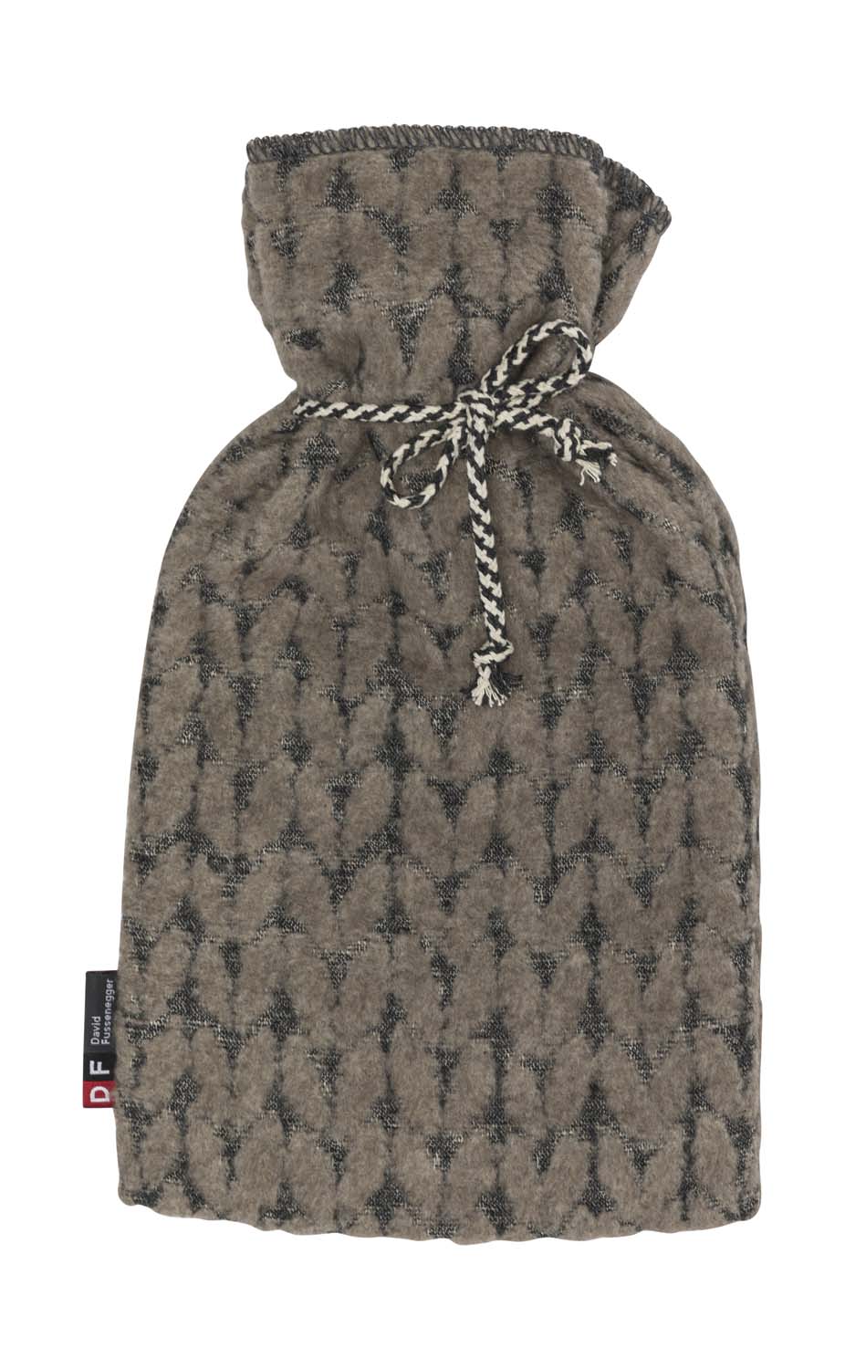 SILVRETTA warming bottle "knitted" in smoke . Warming Bottle made by David Fussenegger , a family-run mill in Austria.