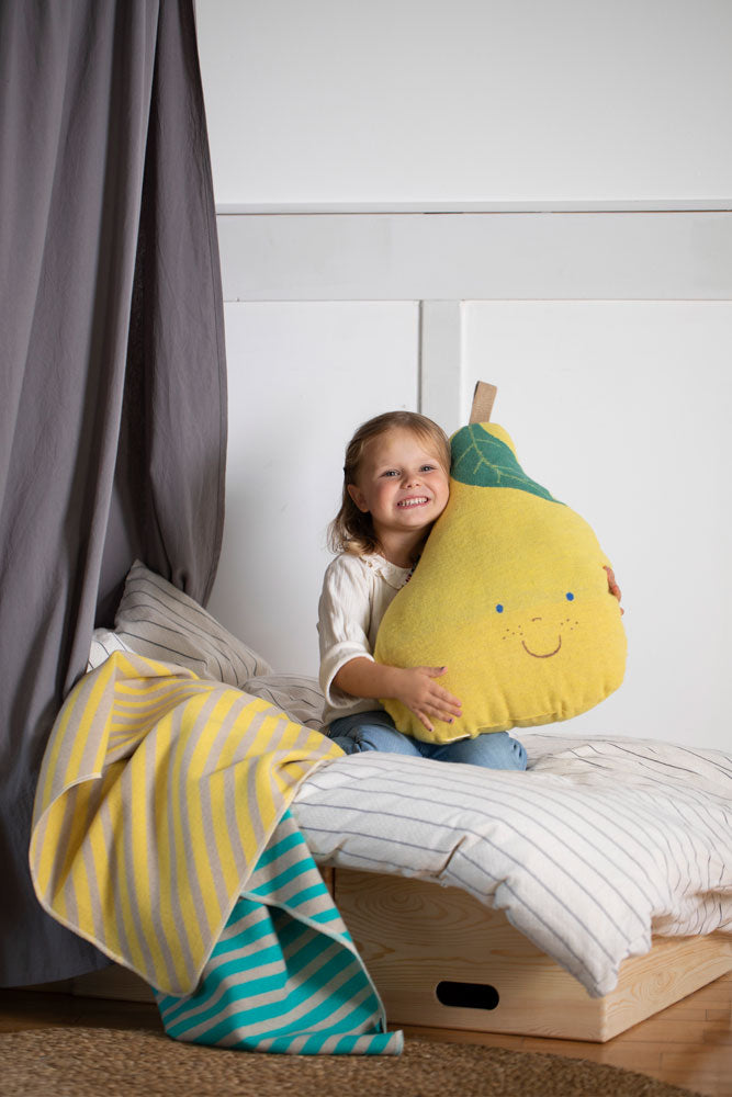 JUWEL pillow "pear" includes filling in . Filled Cushion made by David Fussenegger , a family-run mill in Austria.