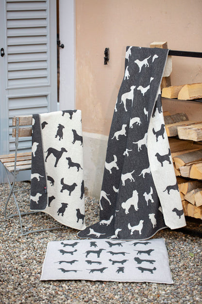 PET blanket "allover dogs" in . Pet Blanket made by David Fussenegger , a family-run mill in Austria.