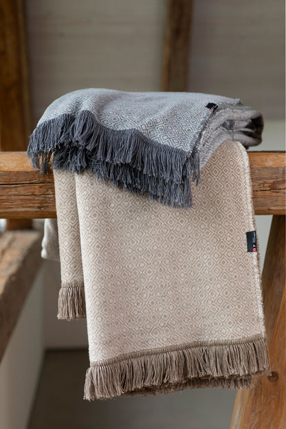 VIENNA throw "small pattern" with fringe in . Throw Blanket made by David Fussenegger , a family-run mill in Austria.