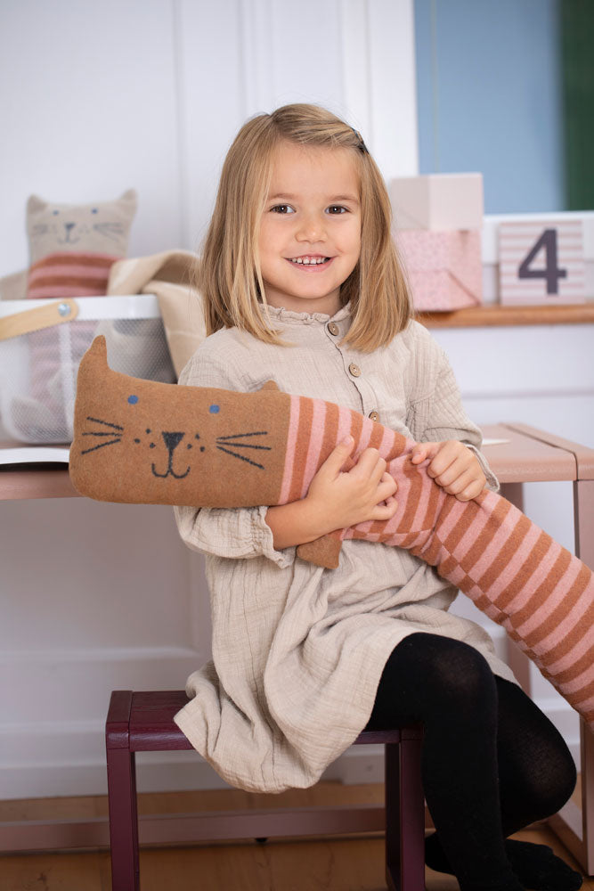 JUWEL nesting roll "cat" in . Nesting Roll made by David Fussenegger , a family-run mill in Austria.