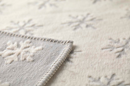 CARLA throw plaid "snowflake" in . Throw Blanket made by David Fussenegger , a family-run mill in Austria.