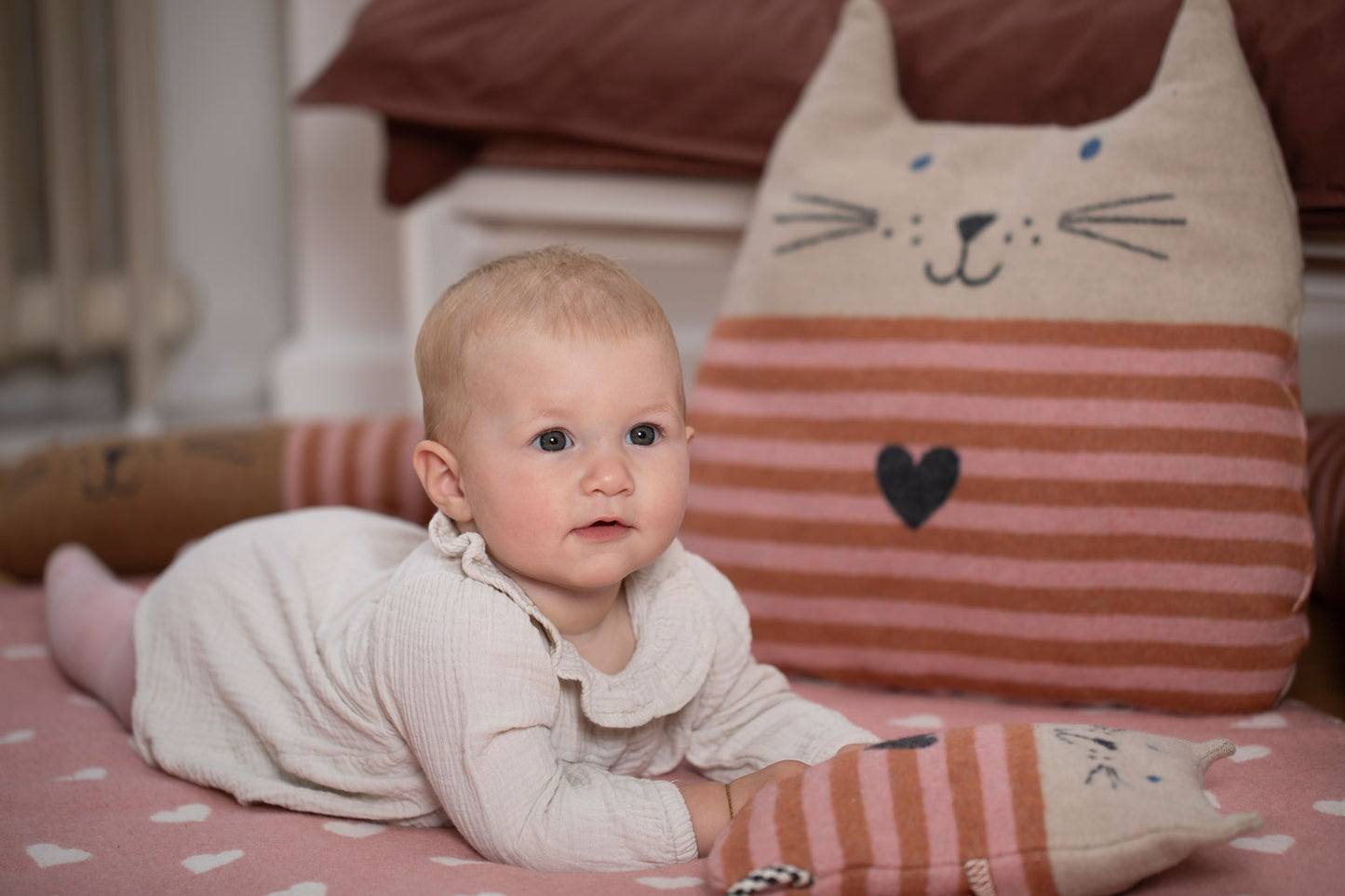 JUWEL pillow "cat" includes filling