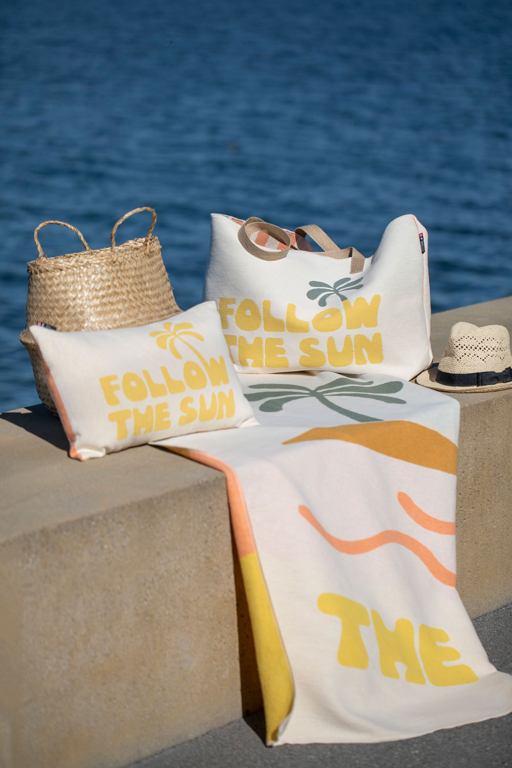GOLIATH tote "follow the sun"