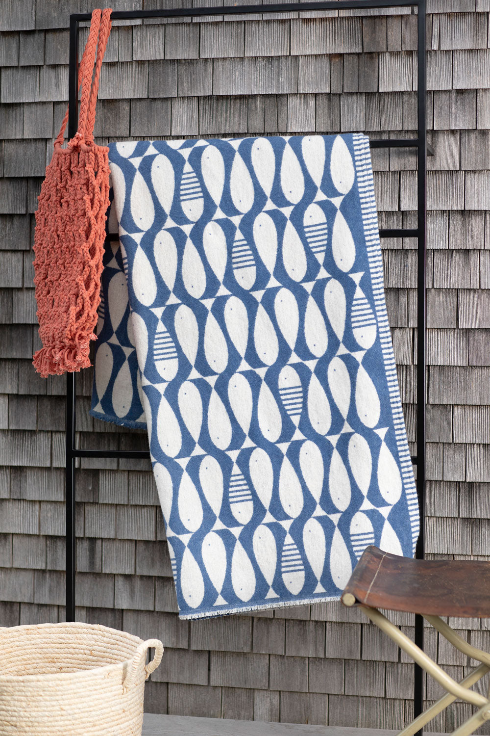 LUCA throw "sardines"