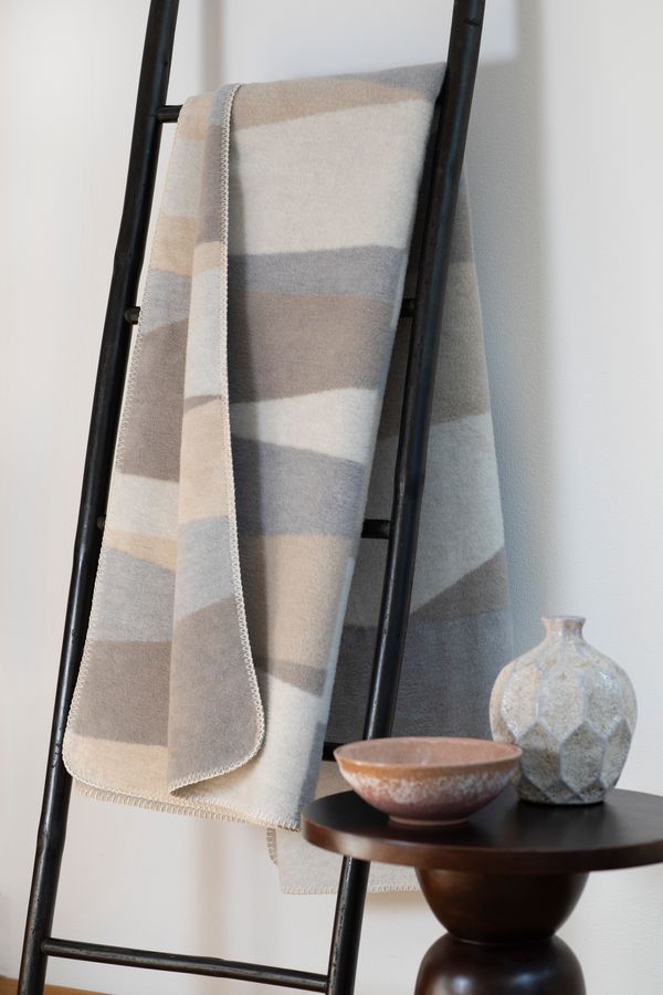 SAVONA Throw "Geometric Shapes" in . Throw Blanket made by David Fussenegger , a family-run mill in Austria.