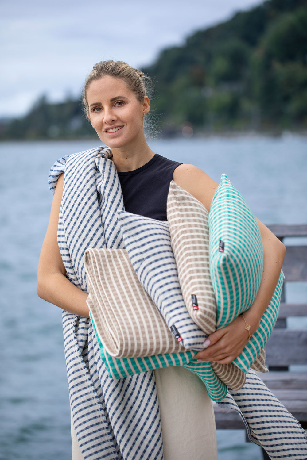 RIVA throw "fine lines"