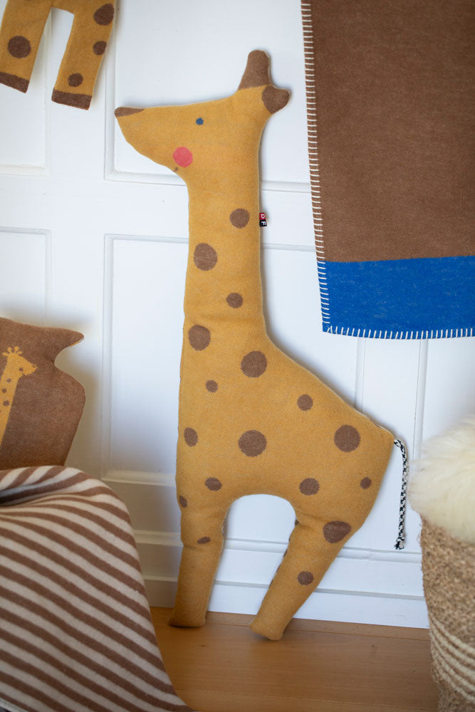 JUWEL pillow "giraffe" includes filling in . Filled Cushion made by David Fussenegger , a family-run mill in Austria.