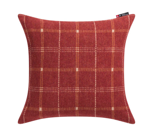 SILVRETTA cushion cover "checkered" in red . Cushion Cover made by David Fussenegger , a family-run mill in Austria.